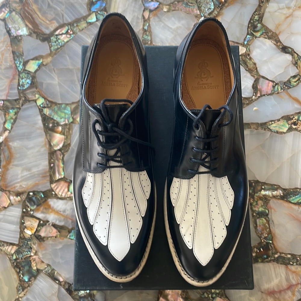 The Office of Angela Scott Classic Ladies Oxford Black and White